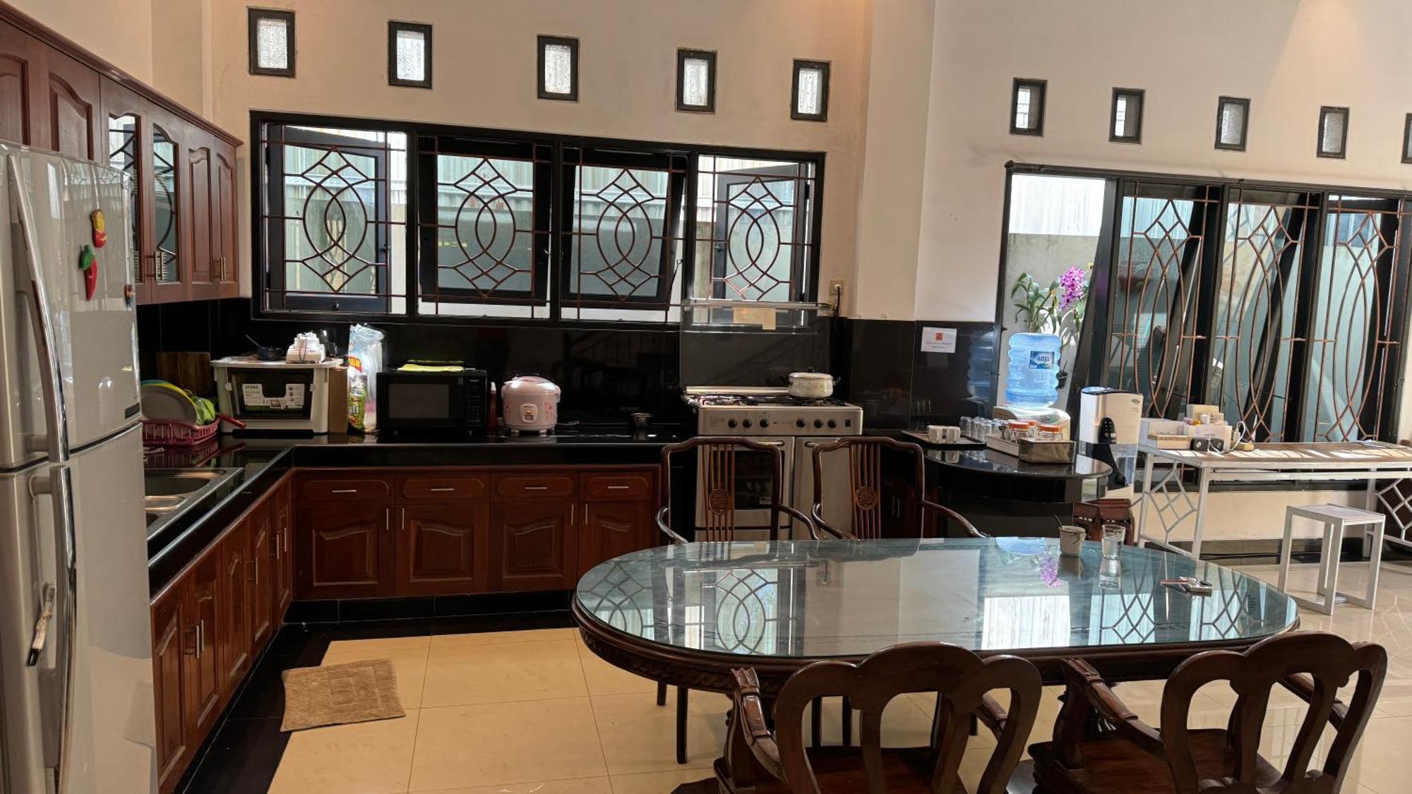 Fora Capsule Hostel Tuban กูตา ภายนอก รูปภาพ