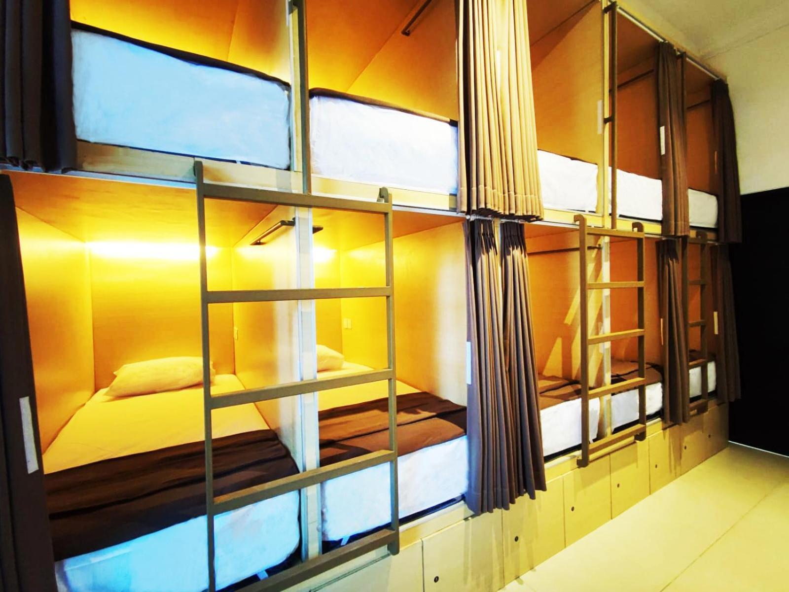 Fora Capsule Hostel Tuban กูตา ภายนอก รูปภาพ